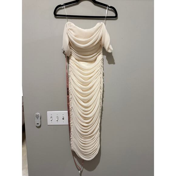 New House of CB Carlotta Dress - Picture 2 of 6